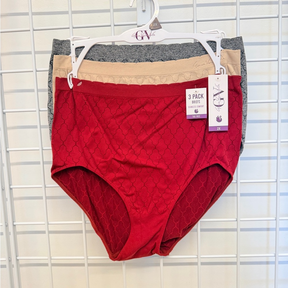 Gloria Vanderbilt - 3 Pack Women's Briefs - Red, Beige, Gray
